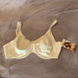 NWT Playtex Tshirt bra